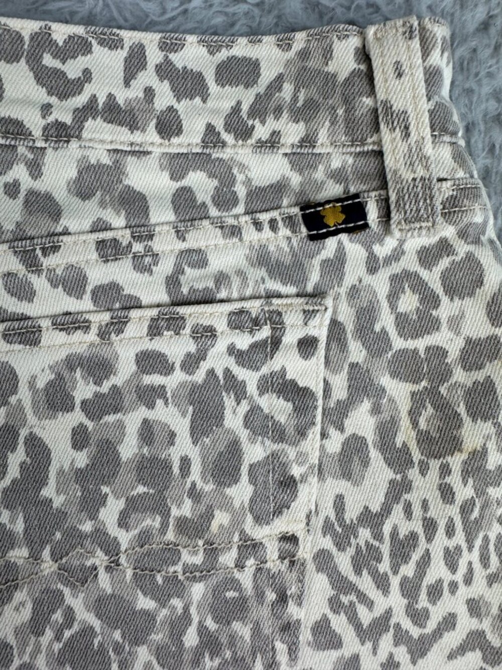 Lucky Brand Riley Animal Print Denim Shorts 6/28 Spring Cheetah Beach Travel - Picture 12 of 16